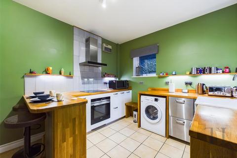 2 bedroom semi-detached house for sale, Station Terrace, Radcliffe-On-Trent, Nottingham