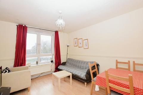 3 bedroom flat to rent, Orb Street Walworth SE17