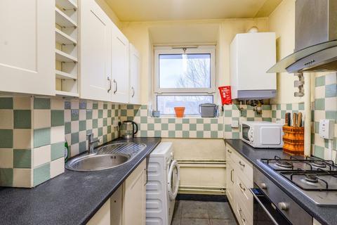 3 bedroom flat to rent, Orb Street Walworth SE17