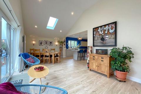 519 Crewe Road, Wistaston, Crewe, CW2 6PY
