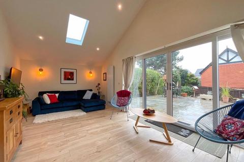 519 Crewe Road, Wistaston, Crewe, CW2 6PY