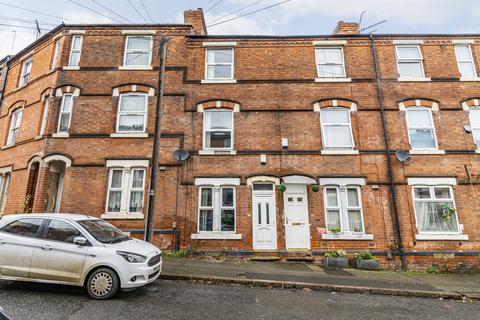 3 bedroom terraced house to rent, Lees Hill Street, Sneinton, Nottingham