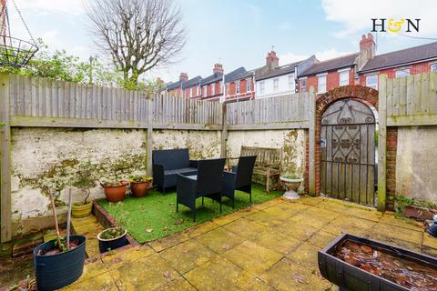 3 bedroom end of terrace house for sale, Whippingham Street, Brighton BN2