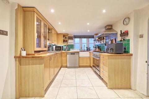 4 bedroom detached house for sale, Kings Road, Southminster CM0