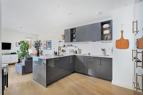 2 bedroom flat for sale, Alexandra Gate, Mary Neuner Road, Hornsey, N8