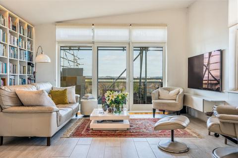 3 bedroom penthouse for sale, Stone Close, Hamworthy, Poole, Dorset, BH15