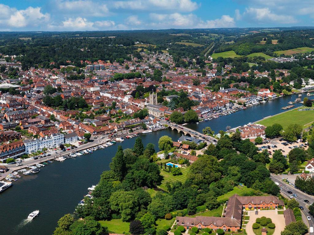 Henley aerial shot.jpg