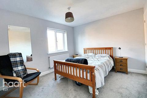 3 bedroom terraced house for sale, Sycamore Lane, Ely