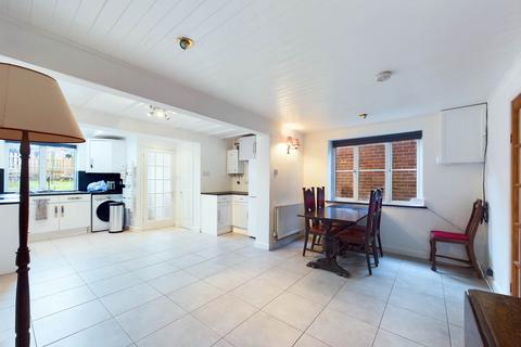 3 bedroom end of terrace house for sale, Waddesdon View, Princes Risborough HP27