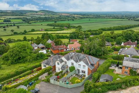 3 bedroom end of terrace house for sale, Waddesdon View, Princes Risborough HP27