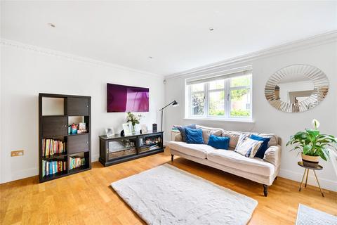 2 bedroom maisonette for sale, Heath Road, Weybridge, Surrey, KT13