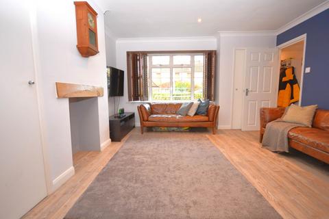 4 bedroom terraced house for sale, Meadow Drive, Amersham