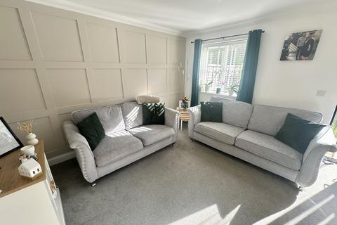 2 bedroom end of terrace house for sale, Badger Close, Ipswich IP6