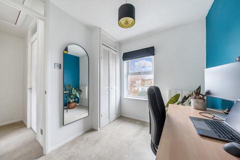 18 Audric Close, Kingston Upon Thames, KT2 6BP