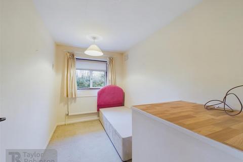 66 Town Mead, Crawley, RH11 7EF