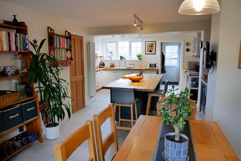 4 bedroom terraced house for sale, Lammas Close, Hilmarton