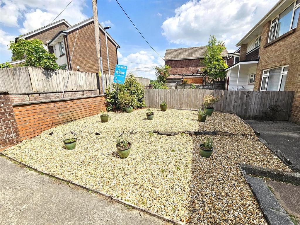 Front Garden.jpg