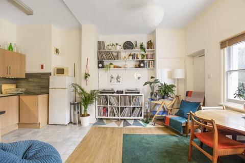 1 bedroom flat to rent, Beatty Road, Hackney N16