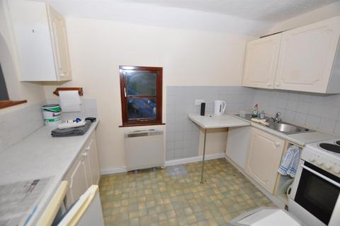 1 bedroom flat for sale, 23 High Street, Bancyfelin, Carmarthen