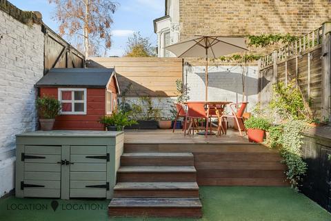 3 bedroom end of terrace house for sale, Brooke Road, London, N16