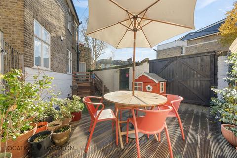 3 bedroom end of terrace house for sale, Brooke Road, London, N16