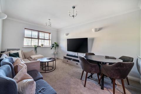 2 bedroom flat for sale, Sunbury-on-Thames,  Middlesex,  TW16