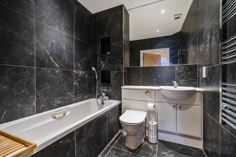 2 bedroom flat for sale, Sunbury-on-Thames,  Middlesex,  TW16