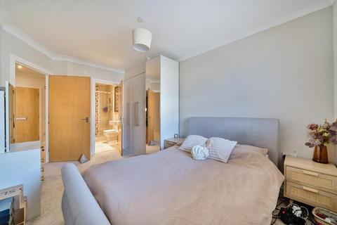 2 bedroom flat for sale, Sunbury-on-Thames,  Middlesex,  TW16