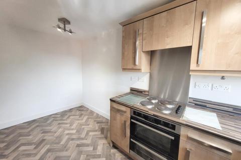 2 bedroom flat for sale, 25 Staley Farm Close, Stalybridge, SK15 3GP