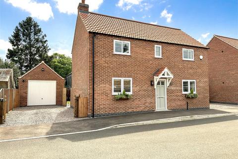 3 bedroom detached house for sale, High Street, Collingham, Newark