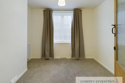 2 bedroom maisonette to rent, London Road, Welwyn, AL6