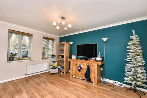 3 bedroom semi-detached house for sale, Edward Close, Pudsey, West Yorkshire