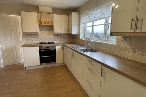 4 bedroom detached house to rent, Greensand Ridge, Lidlington MK43