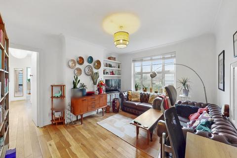 2 bedroom flat to rent, Crown Lane Gardens, London SW16