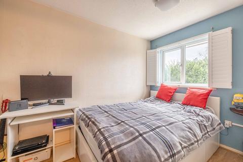 71 Penn Road, Datchet, Slough, SL3 9HS