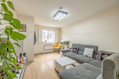 71 Penn Road, Datchet, Slough, SL3 9HS