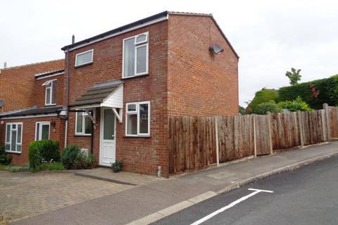 2 bedroom semi-detached house to rent, Elizabeth Drive, Tring HP23