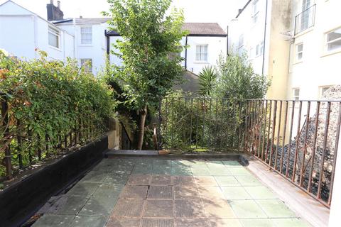 1 bedroom flat to rent, Powis Square, Brighton