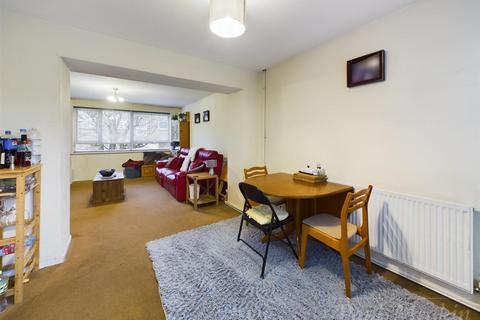 2 bedroom maisonette for sale, Woodpecker Mount, Pixton Way, Croydon, Forestdale, Surrey