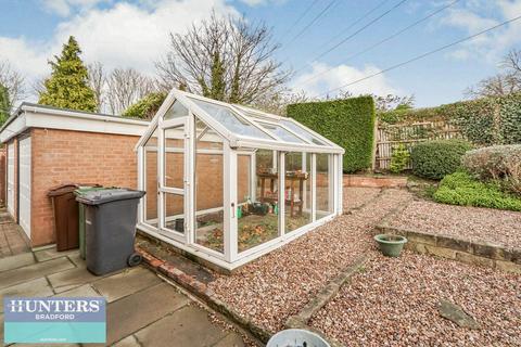 2 bedroom detached bungalow for sale, Harland Close, Bradford, West Yorkshire, BD2 4BW
