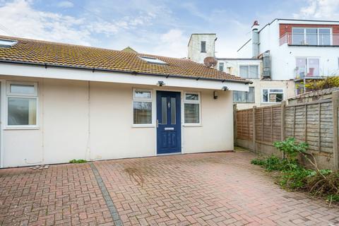 1 bedroom bungalow for sale, Lynwood Road, Saltdean, Brighton