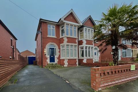 3 bedroom semi-detached house for sale, Glenluce Drive, Preston PR1