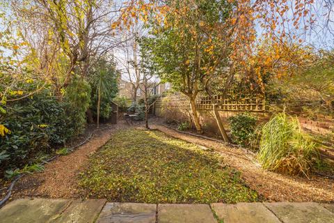 5 bedroom terraced house for sale, Amhurst Road, London, N16