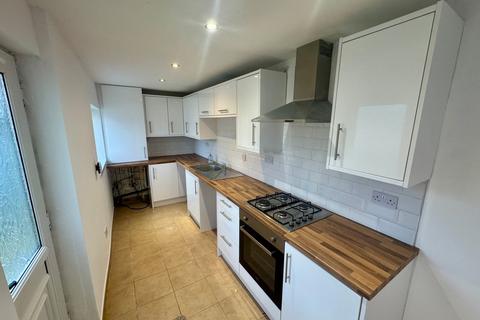 3 bedroom terraced house to rent, Kitchener Street, Sunderland SR4