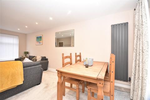 3 bedroom semi-detached house for sale, Hansby Gardens, Leeds, West Yorkshire