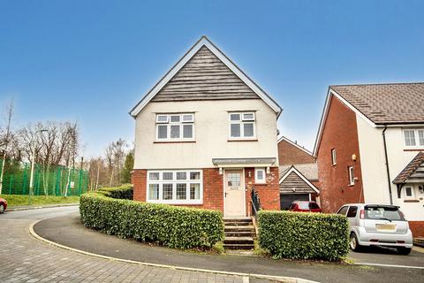 3 bedroom detached house for sale, Firecrest Walk, Hengoed CF82