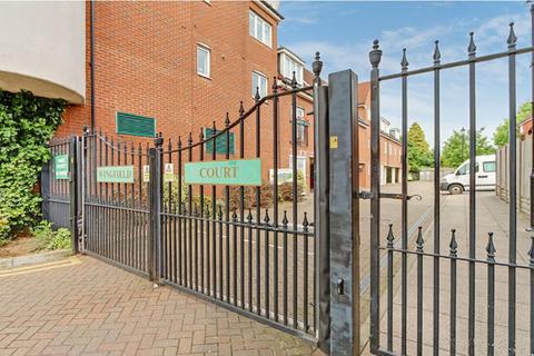 2 bedroom apartment to rent, Wingfield Court, Banstead, SM7