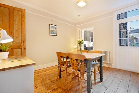 2 bedroom terraced house for sale, Sunbury Road, Eton