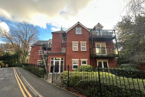 2 bedroom flat to rent, Branksome Wood Road, Bournemouth BH2