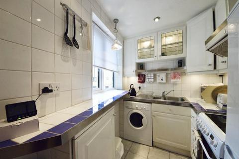 1 bedroom apartment to rent, Brunswick Quay, London SE16